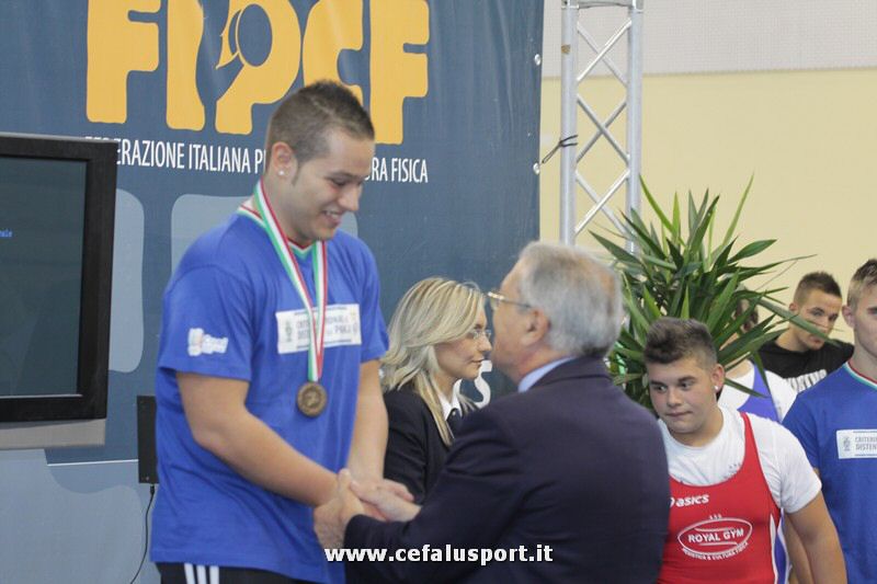 111008 pesi 528_tn.jpg